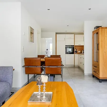 With 2 Bedrooms גריטזיל